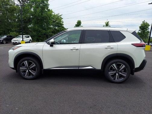 2022 Nissan Rogue Platinum