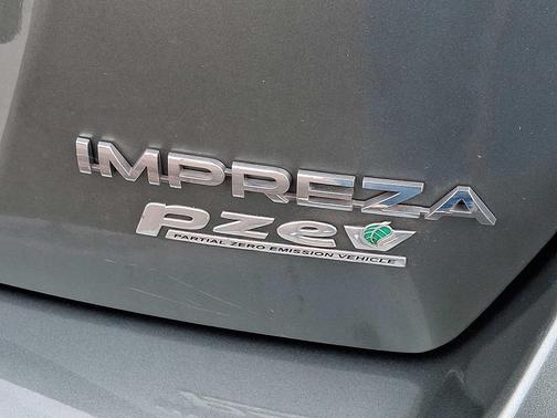 2016 Subaru Impreza 2.0i Premium