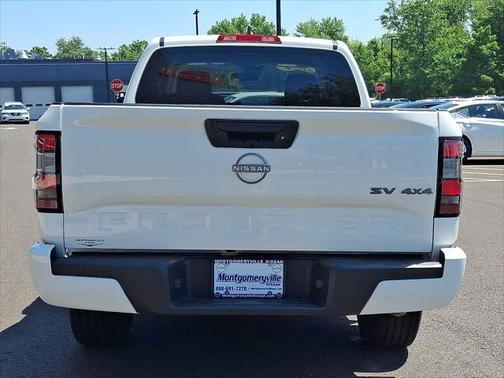 2024 Nissan Frontier SV