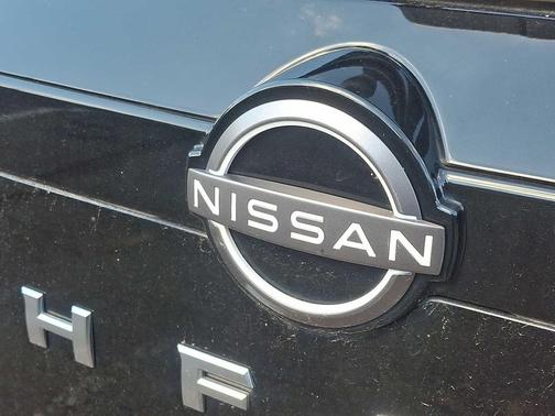 2022 Nissan Pathfinder SV 4WD