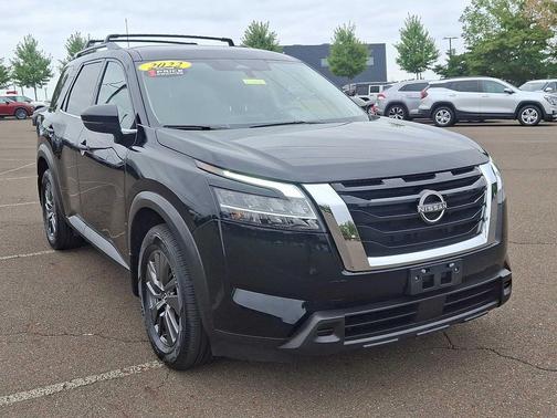 2022 Nissan Pathfinder SV 4WD