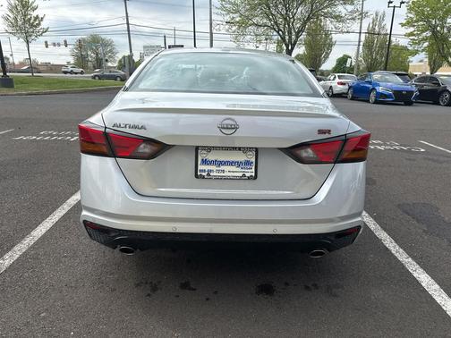 Brilliant Silver Metallic 2025 Nissan Altima SR FWD