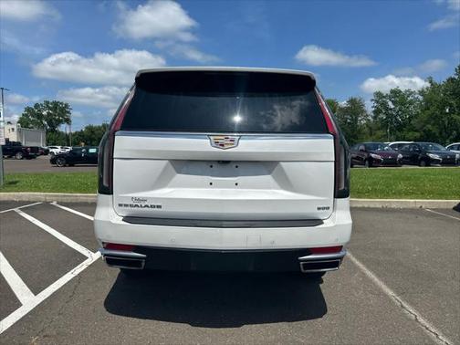2022 Cadillac Escalade Premium Luxury