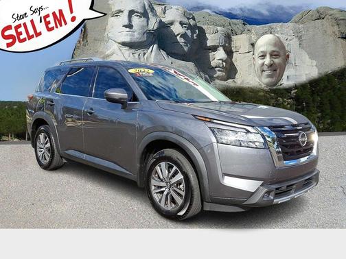 2022 Nissan Pathfinder SL 4WD