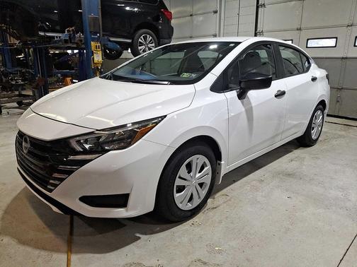 2025 Nissan Versa 1.6 S