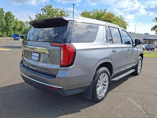 2022 GMC Yukon SLT