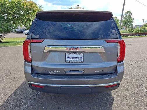2022 GMC Yukon SLT