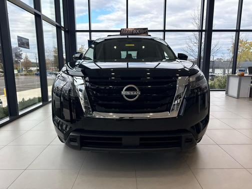 2025 Nissan Pathfinder SV 4WD