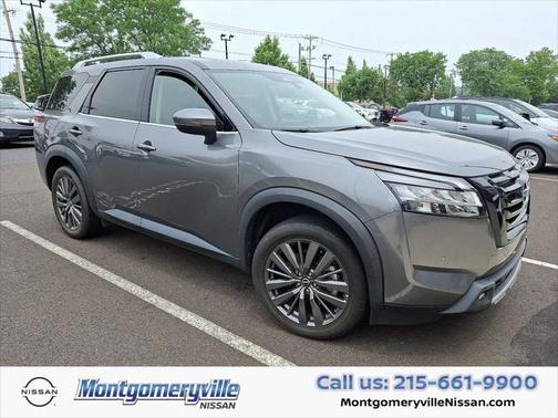 2022 Nissan Pathfinder SL 2WD