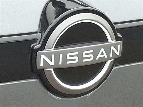 2022 Nissan Pathfinder SL 2WD