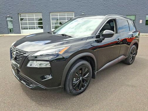 Super Black 2023 Nissan Rogue SV