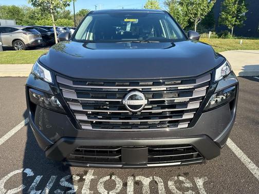 Gun Metallic 2026 Nissan Rogue SV