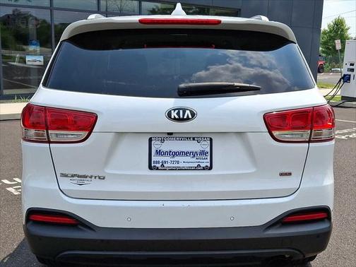 2016 Kia Sorento LX