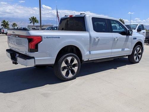 2025 Ford F-150 Lightning Platinum