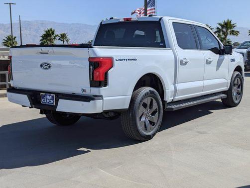2025 Ford F-150 Lightning Flash