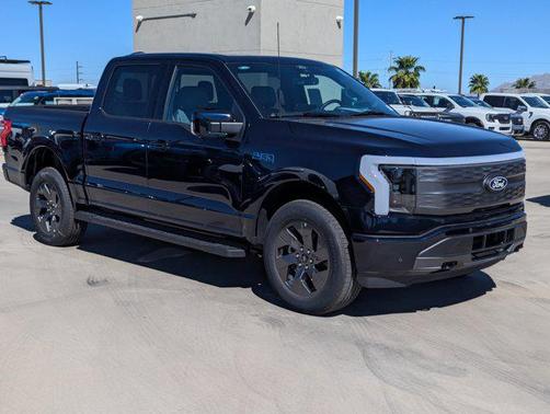 2025 Ford F-150 Lightning LARIAT