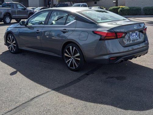 2020 Nissan Altima SR FWD