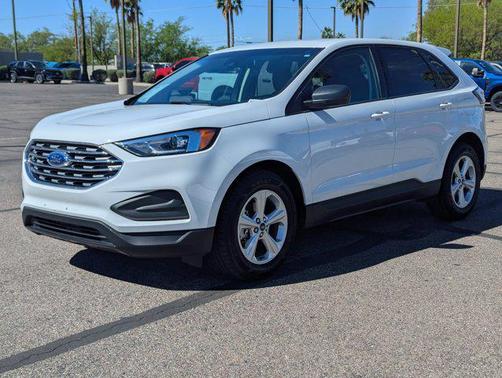 Oxford White 2020 Ford Edge SE