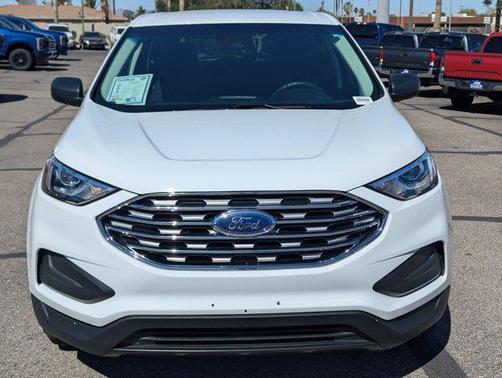 Oxford White 2020 Ford Edge SE