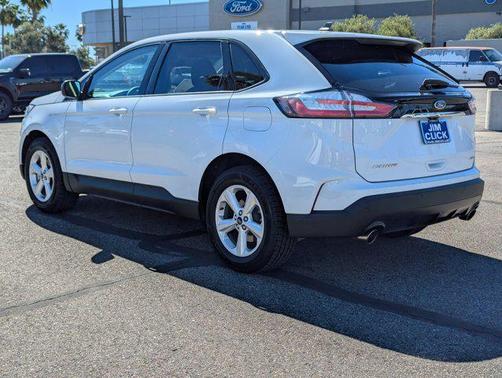 Oxford White 2020 Ford Edge SE