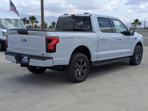 2025 Ford F-150 Lightning Flash
