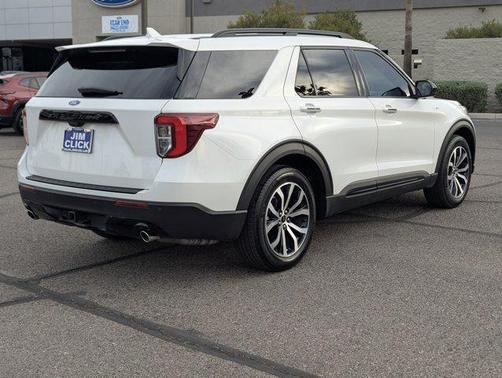 2024 Ford Explorer ST-Line