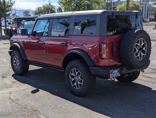 2025 Ford Bronco Badlands