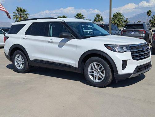 Star White Metallic Tri-Coat 2026 Ford Explorer Active