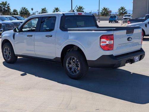 Space White Metallic 2026 Ford Maverick XLT