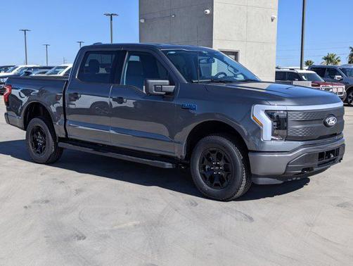 2025 Ford F-150 Lightning XLT