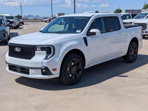 2025 Ford Maverick Lobo Standard