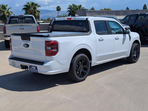 2025 Ford Maverick Lobo Standard