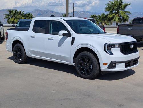 2025 Ford Maverick Lobo Standard
