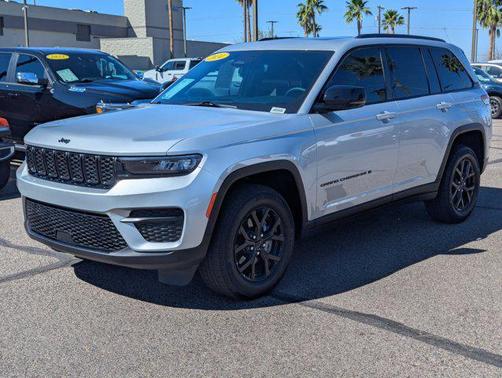 2024 Jeep Grand Cherokee Altitude