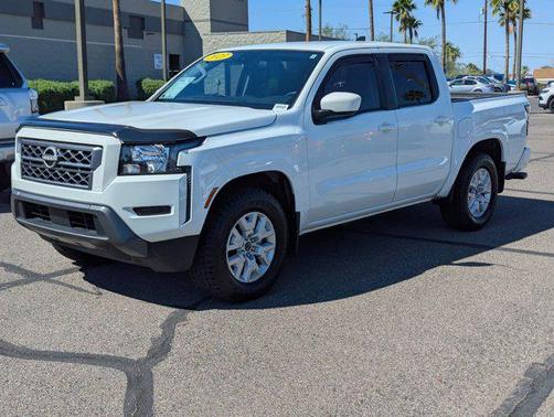 2023 Nissan Frontier SV