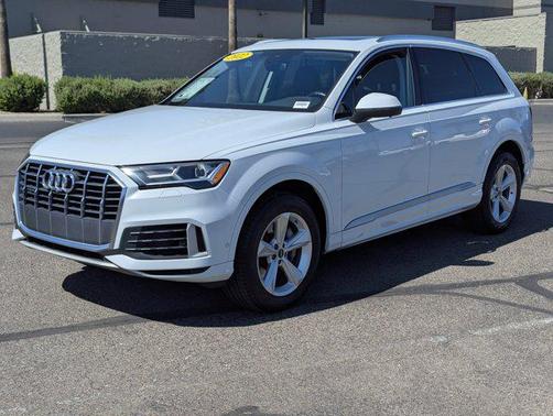 2022 Audi Q7 55 Premium