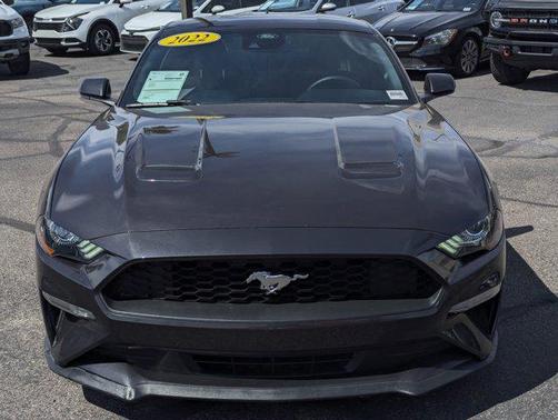 2022 Ford Mustang EcoBoost