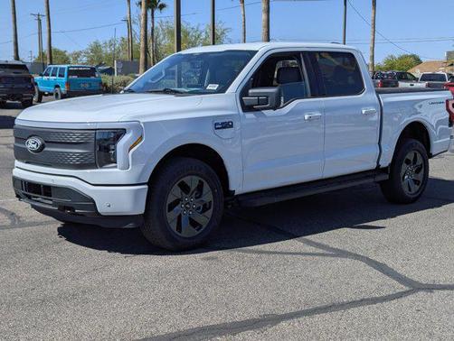 2025 Ford F-150 Lightning Flash
