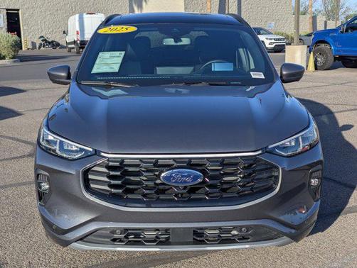2025 Ford Escape ST-Line Elite