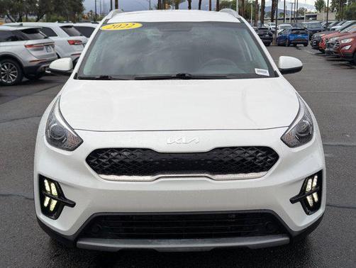 2022 Kia Niro LX