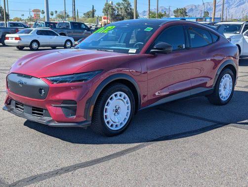 Molten Magenta Metallic Tinted Clearcoat 2025 Ford Mustang Mach-E GT