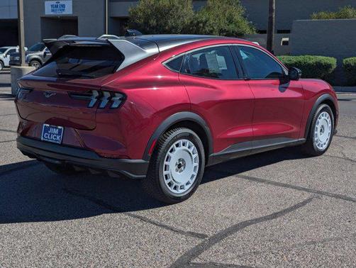 Molten Magenta Metallic Tinted Clearcoat 2025 Ford Mustang Mach-E GT