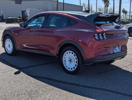 Molten Magenta Metallic Tinted Clearcoat 2025 Ford Mustang Mach-E GT