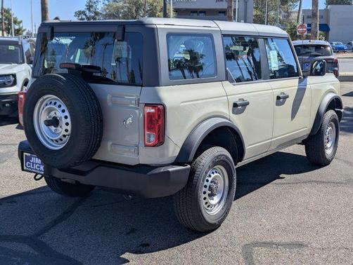 Desert Sand 2026 Ford Bronco Base