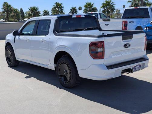 2025 Ford Maverick Lobo Standard