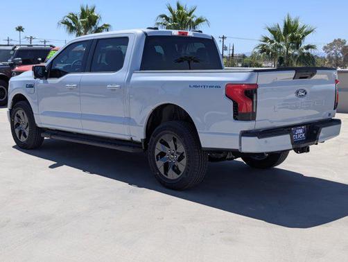 2025 Ford F-150 Lightning Flash
