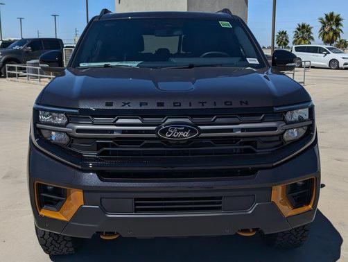 Dark Matter Gray Metallic 2026 Ford Expedition Tremor