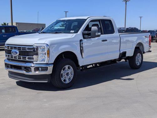2025 Ford F-350 XLT