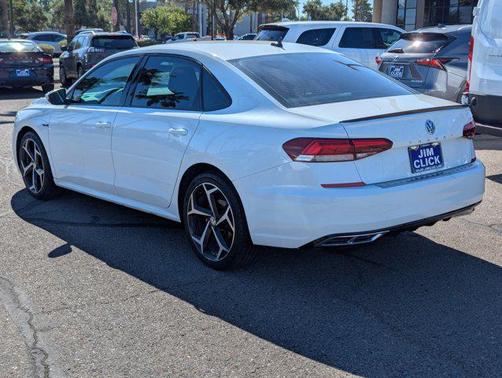 2021 Volkswagen Passat 2.0T R-Line