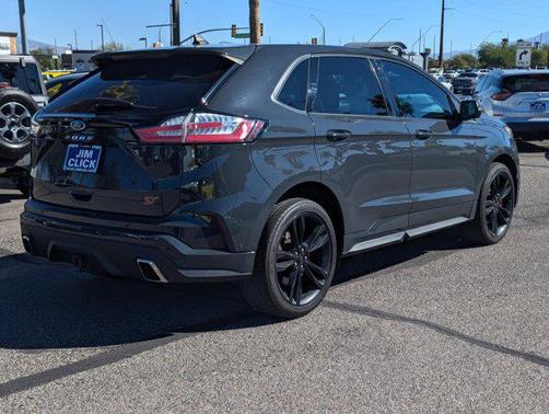 2021 Ford Edge ST